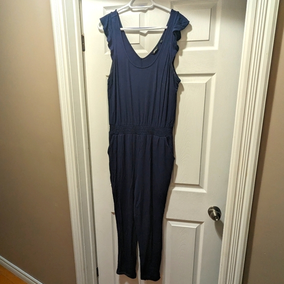 Flutter Sleeve Jumpsuit - Picture 2 of 7